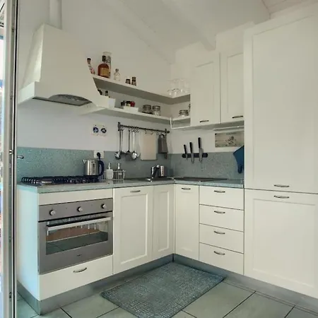 Casa Poggi Con Piscina, Vista Mare, Patio Privato, Ac, Posto Auto E Wi-fi Σπίτι διακοπών