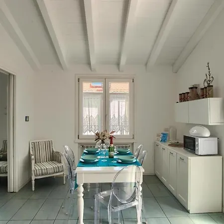 Nyaraló Casa Poggi Con Piscina, Vista Mare, Patio Privato, Ac, Posto Auto E Wi-fi Imperia